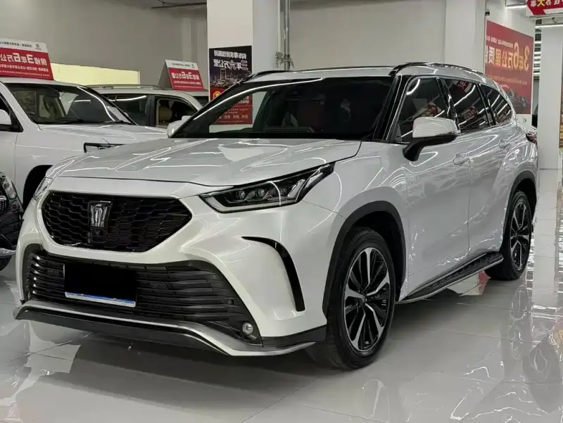 Toyota Crown Kluger, 2023