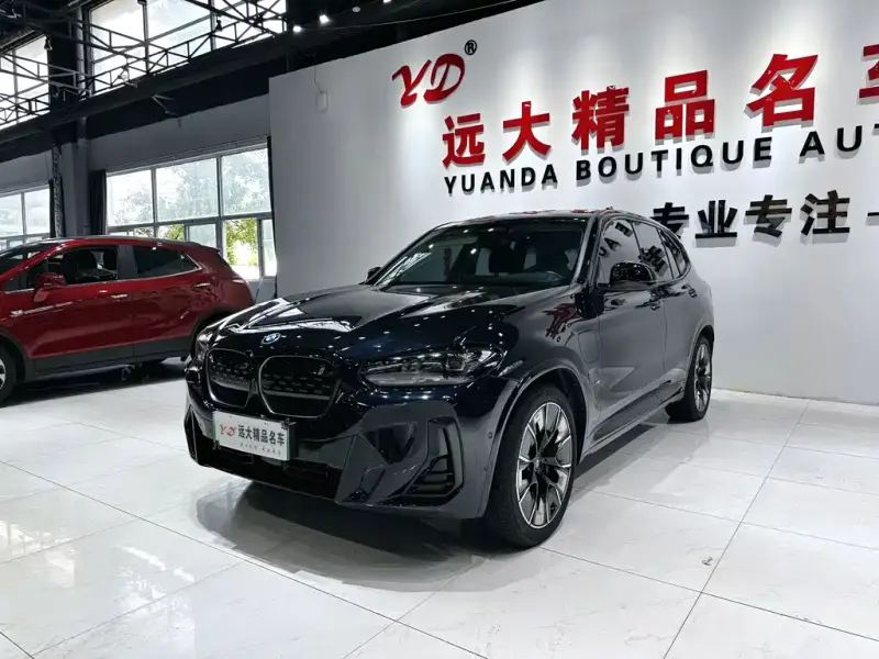 BMW iX3, 2024