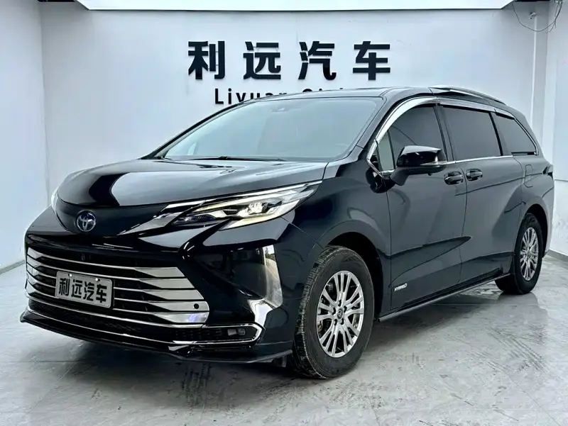 Toyota Sienna, 2023