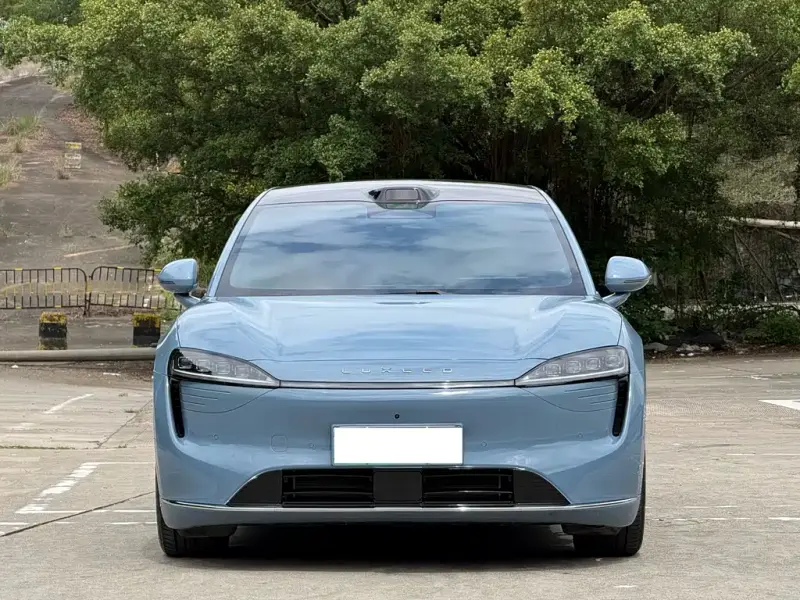 Luxeed Zhijie R7, 2025