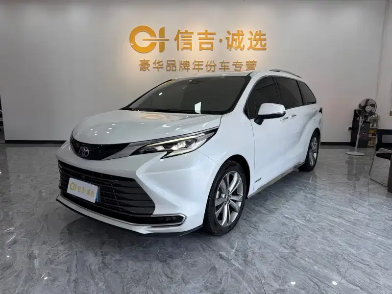 Toyota Sienna, 2024