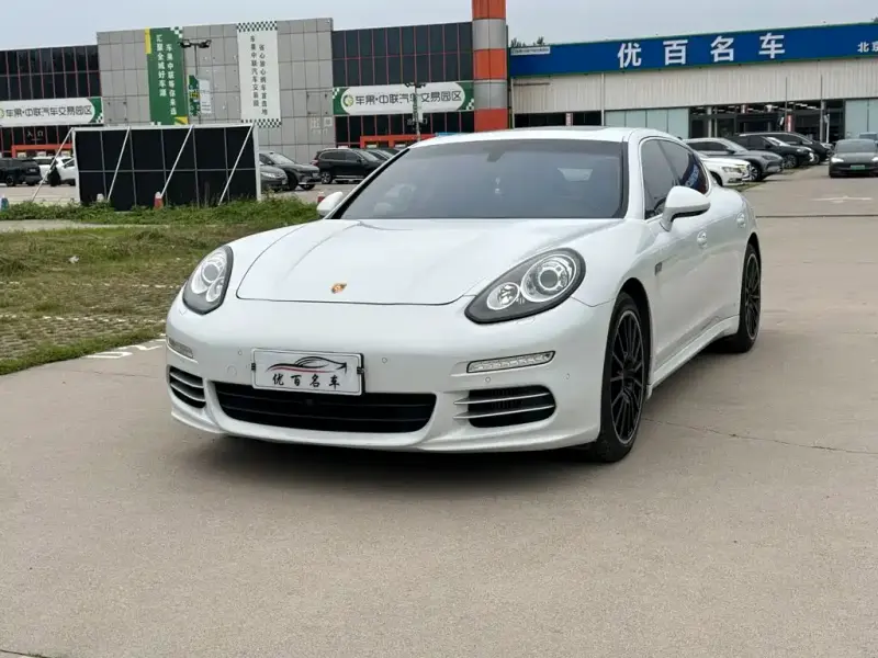 Porsche Panamera, 2016