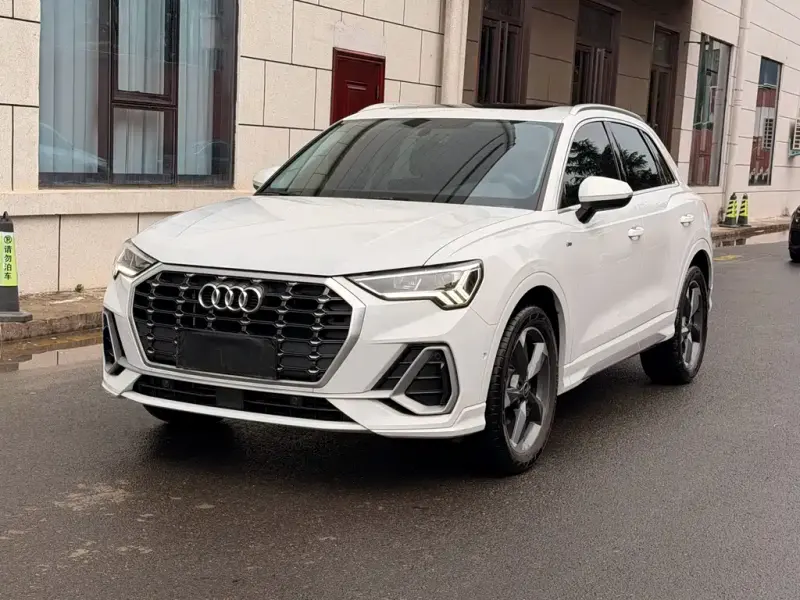 Audi Q3, 2023