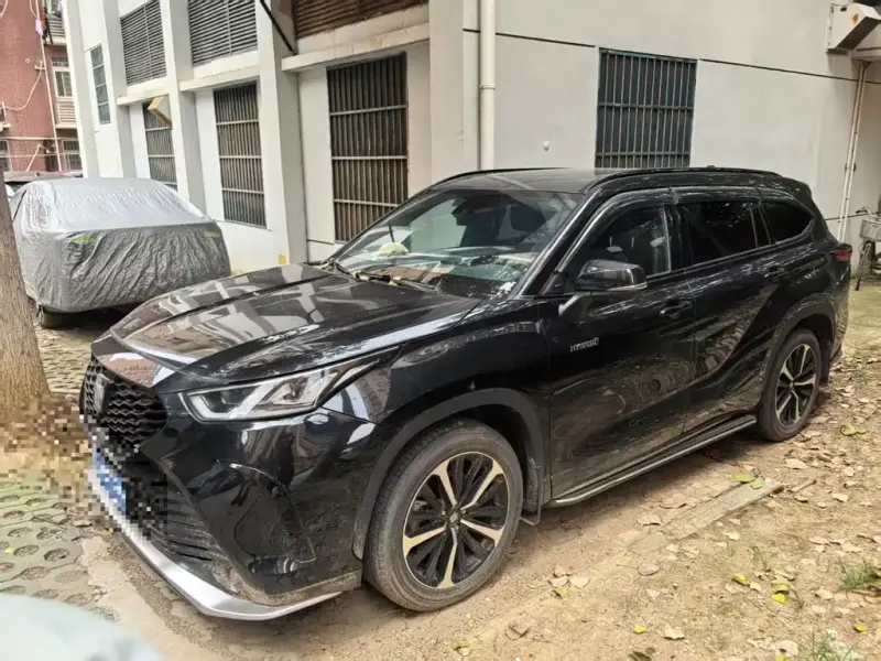 Toyota Crown Kluger, 2023