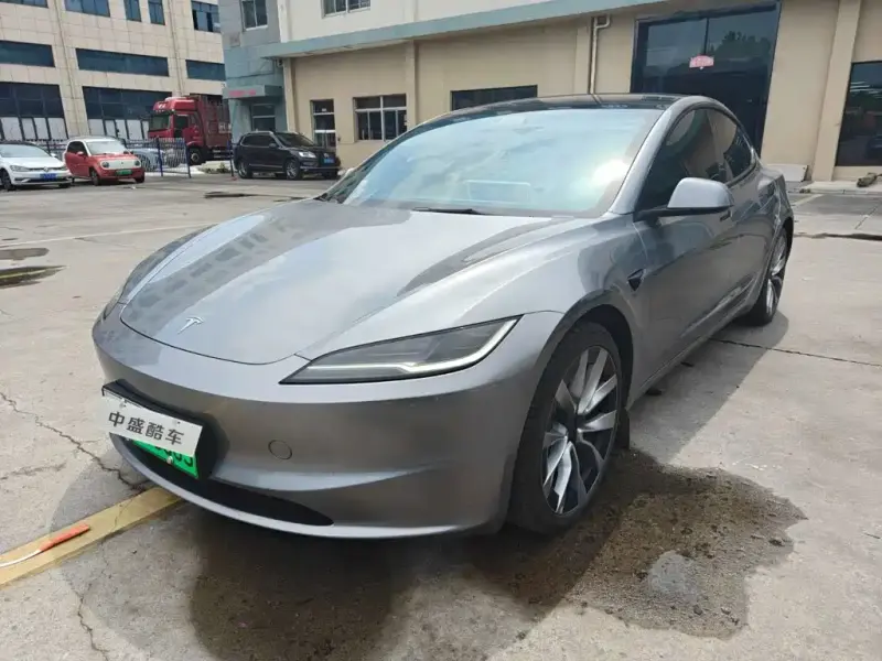 Tesla Model 3, 2024