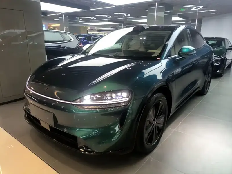Luxeed Zhijie R7, 2026
