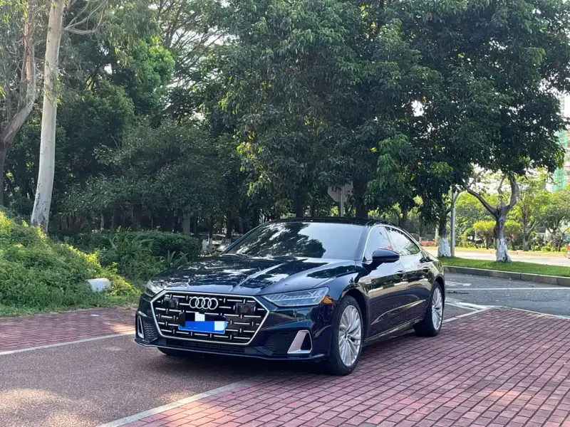 Audi A7L, 2023