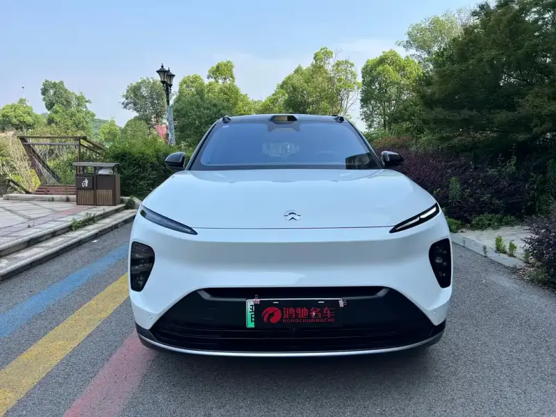 NIO ES8, 2024