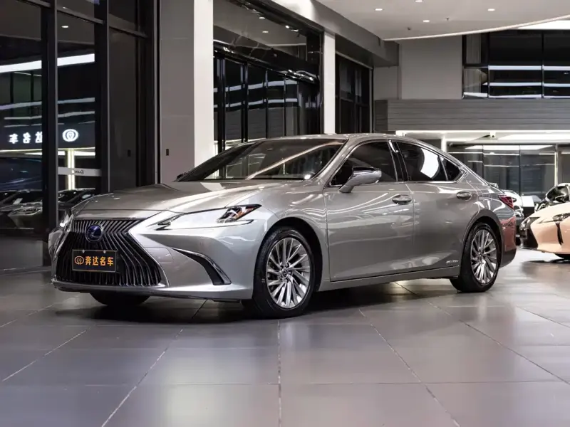 Lexus ES, 2021