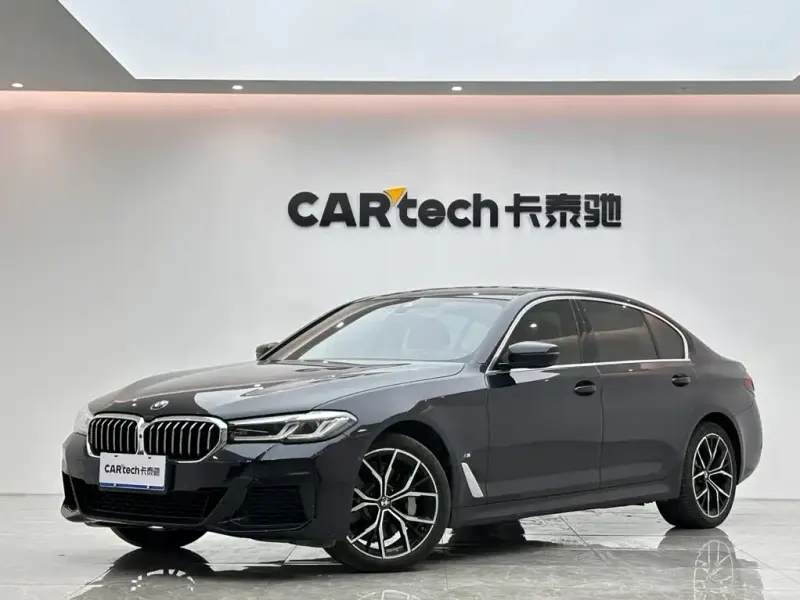 BMW 5 Series, 2023 — фото 1