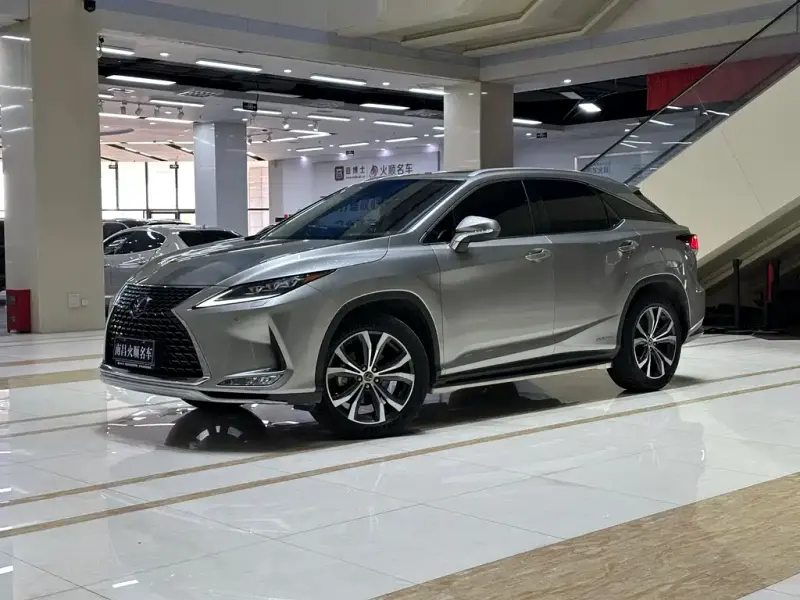 Lexus RX, 2022 — фото 1