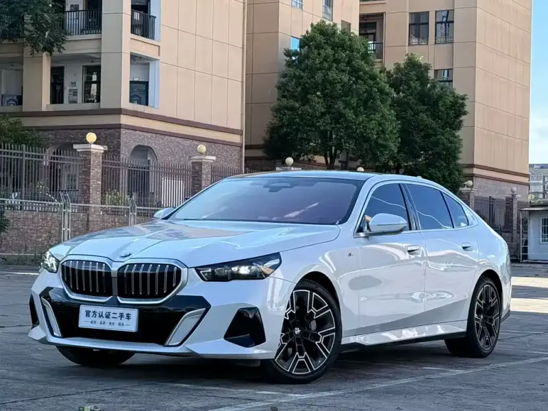 BMW 5 Series, 2024