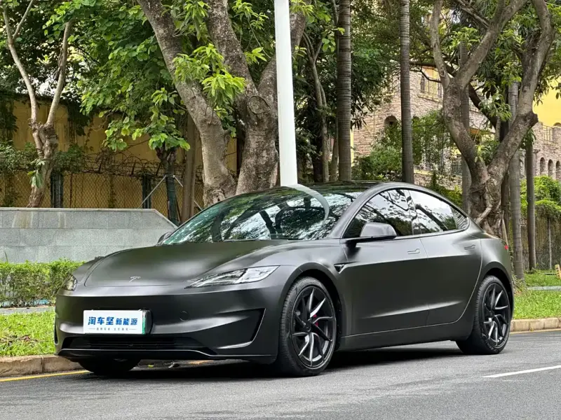 Tesla Model 3, 2025
