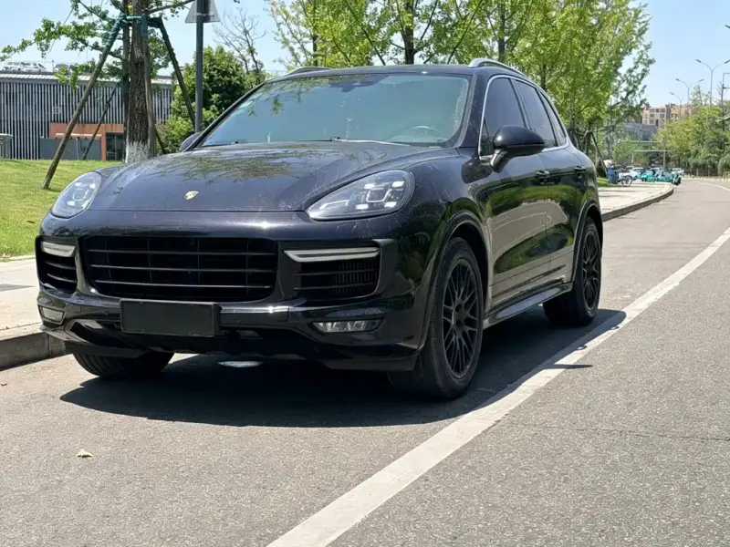 Porsche Cayenne, 2015
