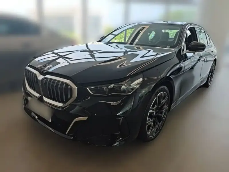 BMW 5 Series, 2025