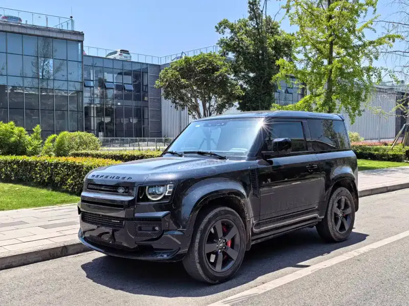 Land Rover Defender, 2022