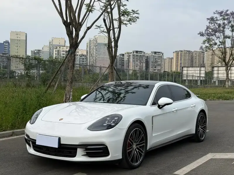 Porsche Panamera, 2018