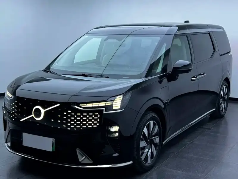 Volvo EM90, 2024