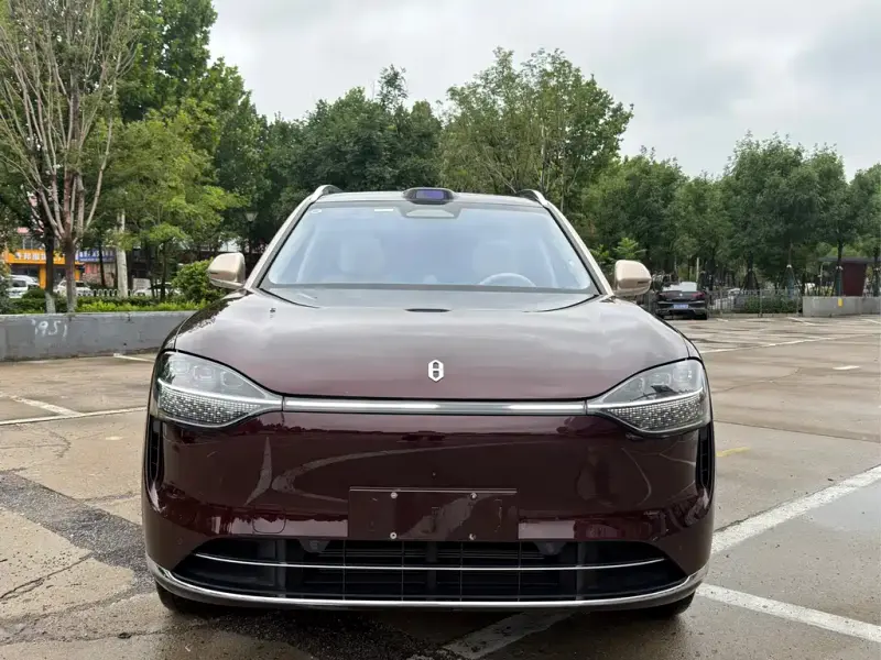 AITO M9, 2025
