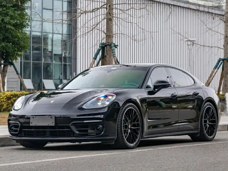 Porsche Panamera, 2021