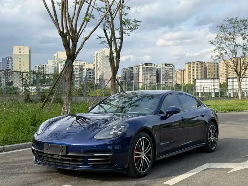 Porsche Panamera, 2020