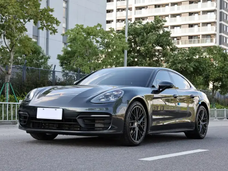 Porsche Panamera, 2022
