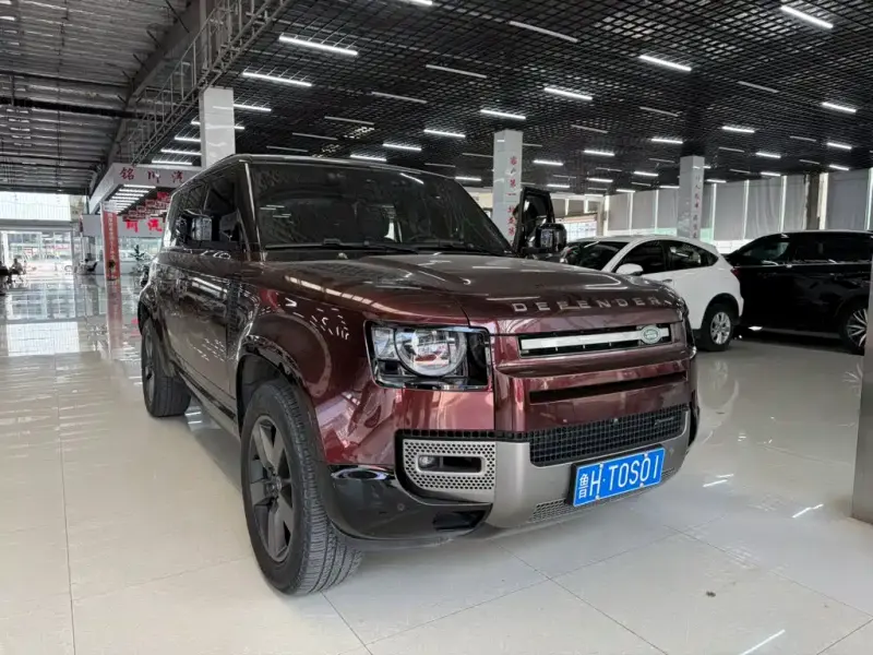 Land Rover Defender, 2023