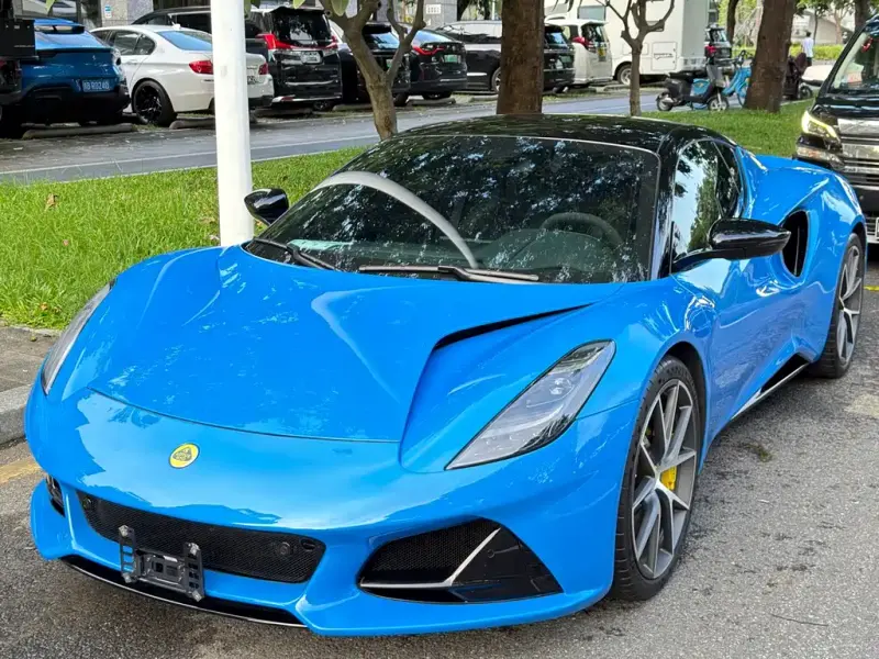 Lotus Emira, 2023
