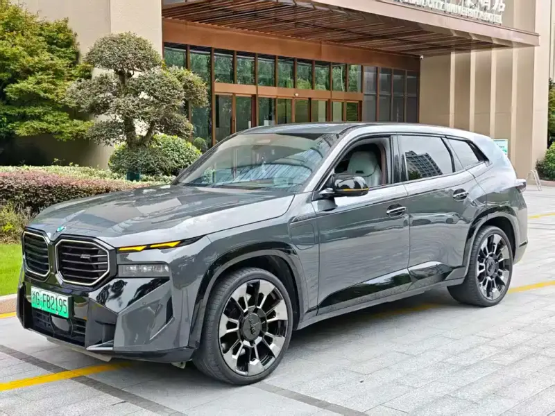 BMW XM, 2024