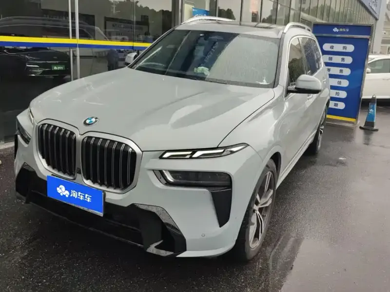 BMW X7, 2023