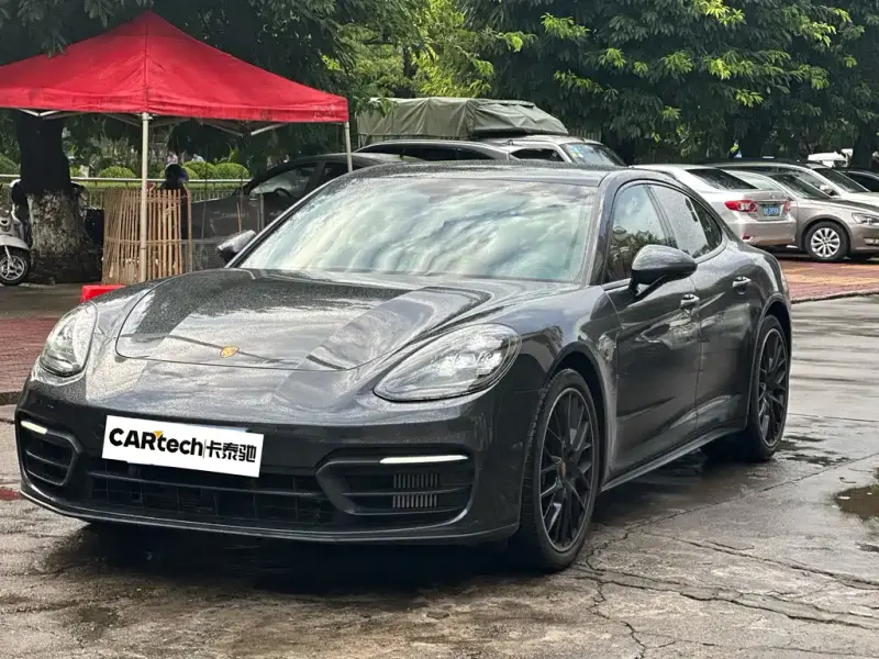 Porsche Panamera, 2022