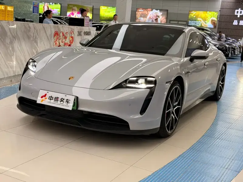 Porsche Taycan, 2023