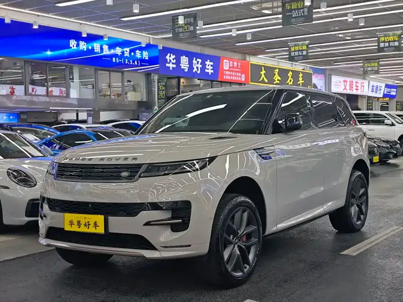 Land Rover Sport, 2025
