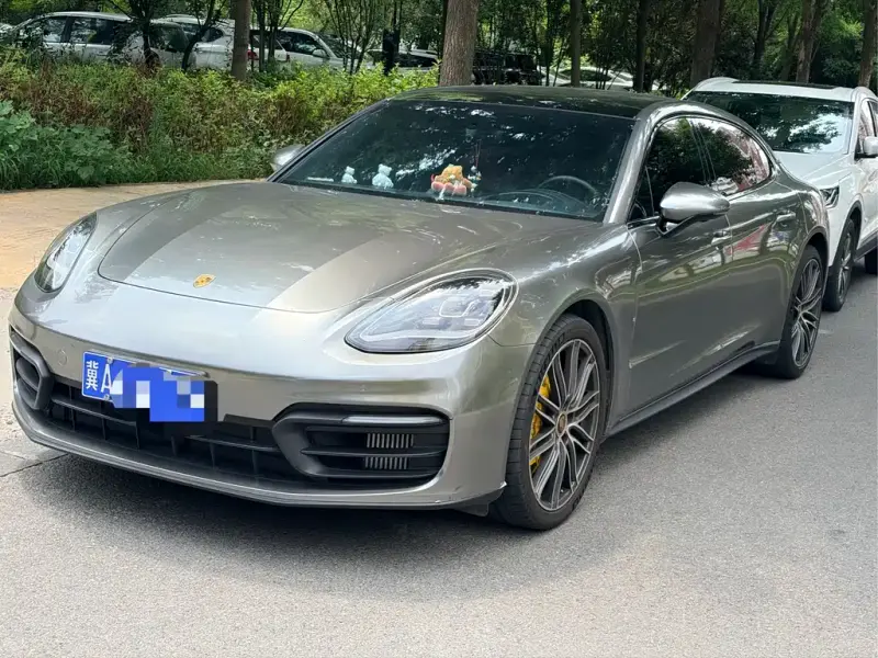 Porsche Panamera, 2024