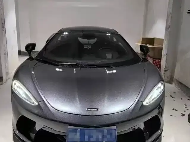 McLaren GT, 2022
