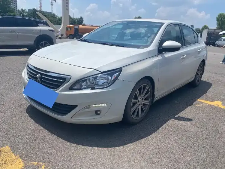 Peugeot 408, 2015