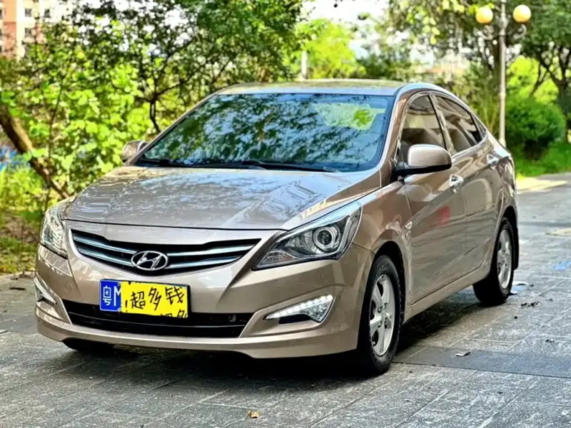 Hyundai Verna, 2015