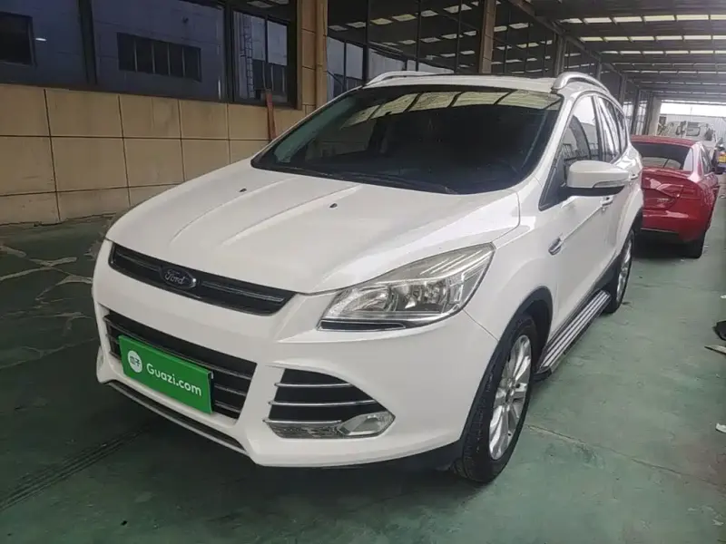Ford Kuga, 2014