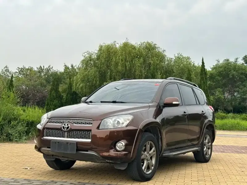 Toyota RAV4, 2013