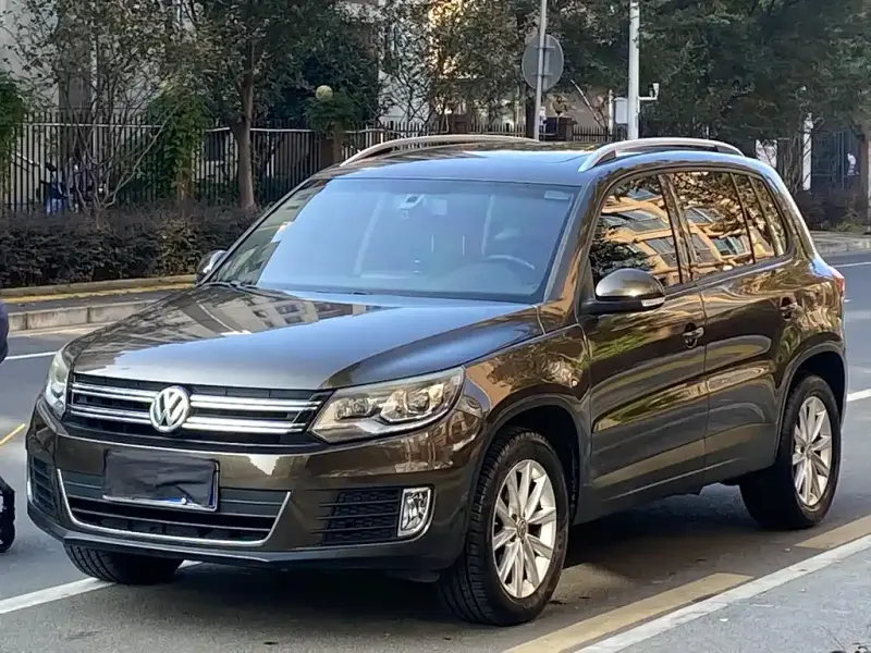 Volkswagen Tiguan, 2015