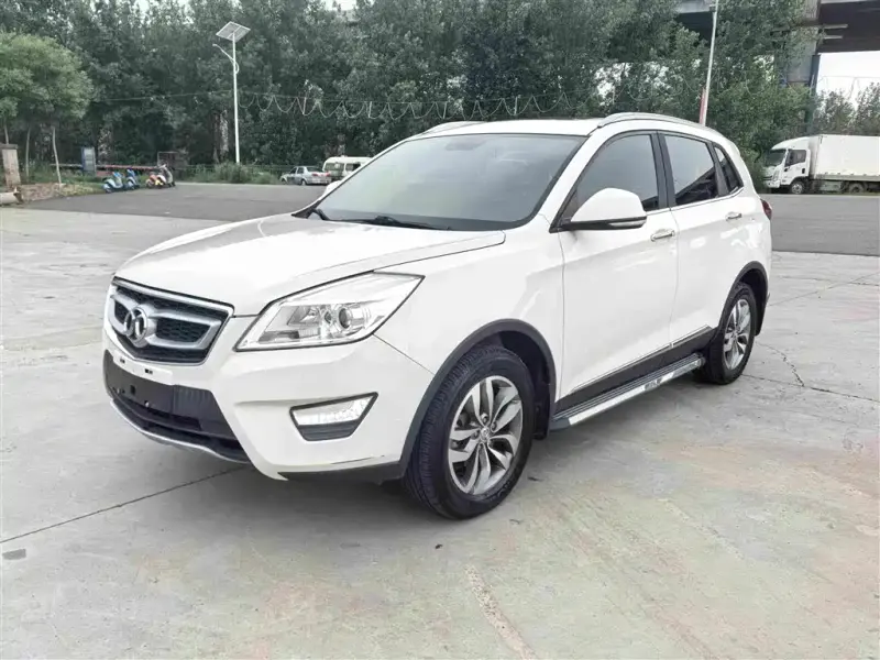 BAIC Senova X65, 2015 — фото 1