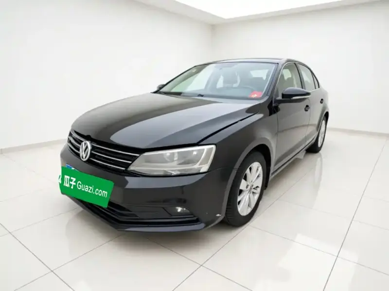 Volkswagen Sagitar, 2015