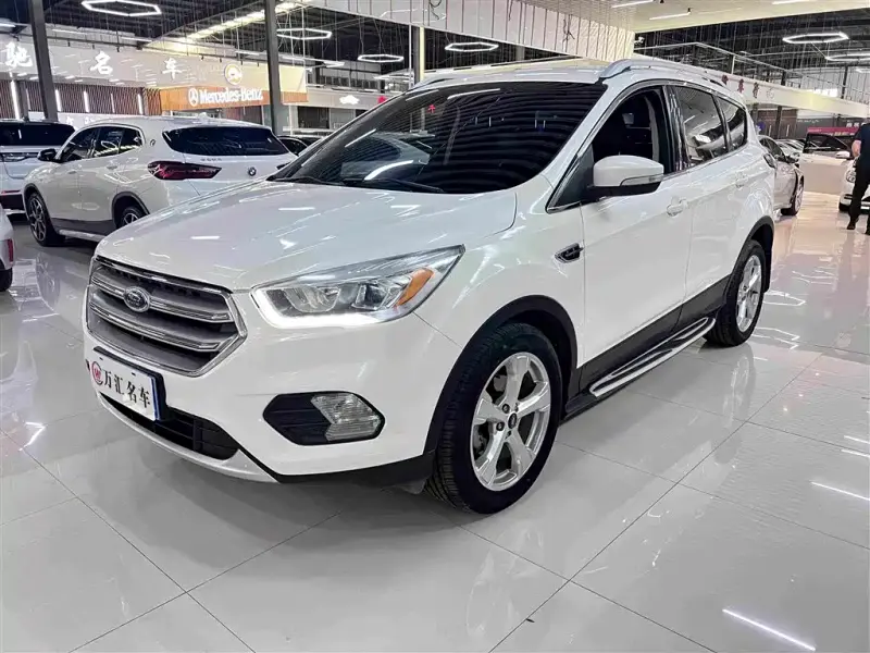 Ford Kuga, 2017