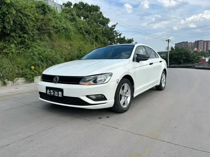 Volkswagen Lamando, 2015