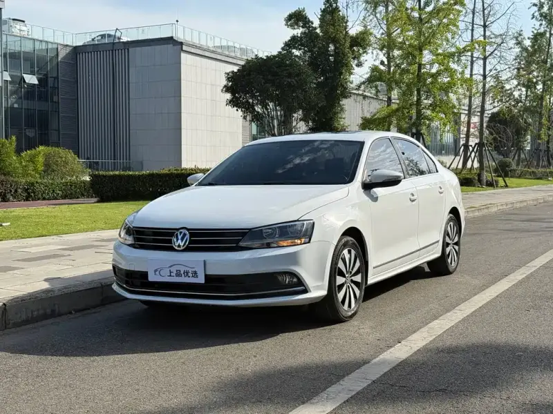 Volkswagen Sagitar, 2016