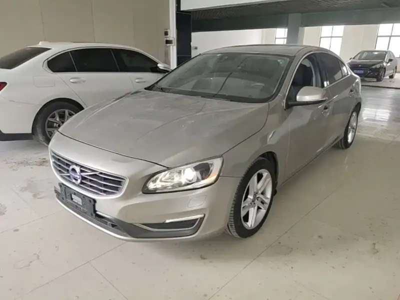 Volvo S60, 2015