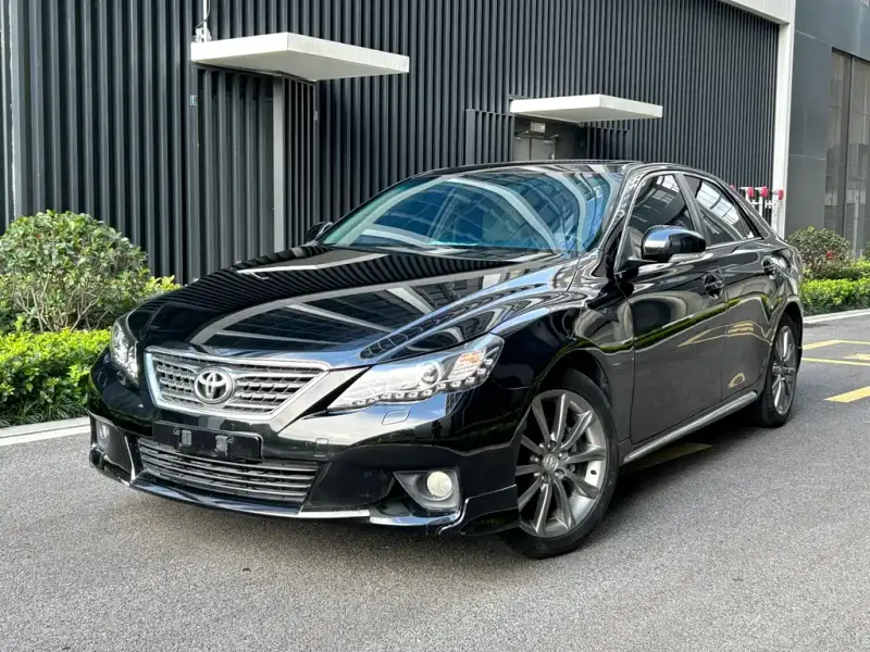 Toyota Reiz, 2013