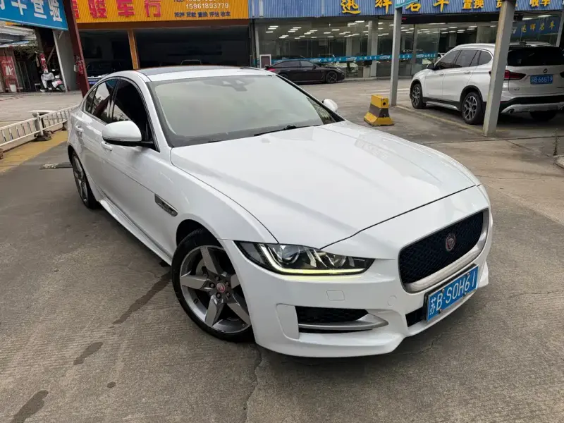 Jaguar XE, 2016