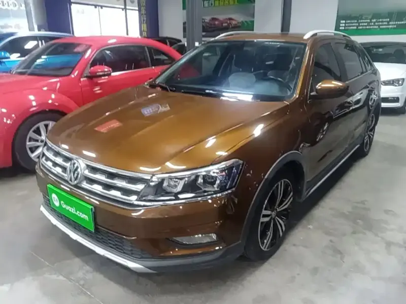 Volkswagen Cross Lavida, 2017