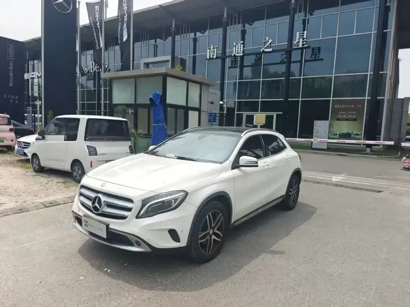Mercedes-Benz GLA, 2016 — фото 1